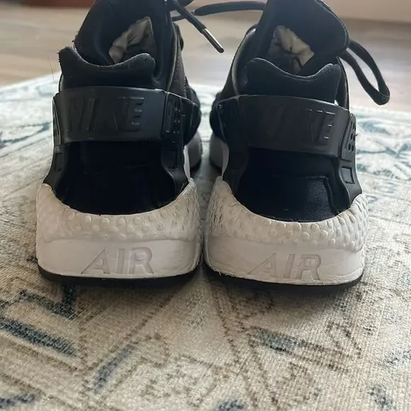 Nike Air Huarache  - Picture 10 of 10